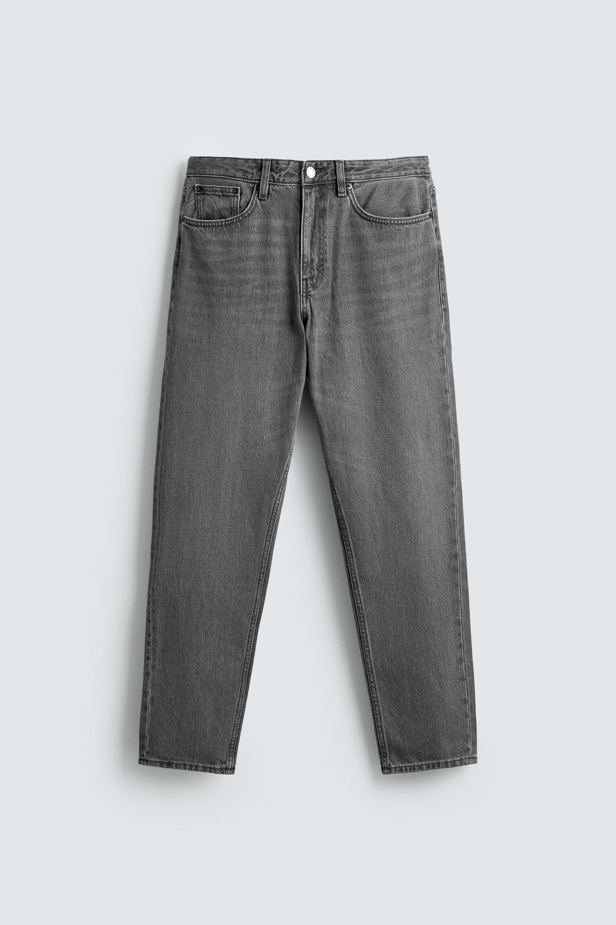 SLIM TAPERED FIT JEANS